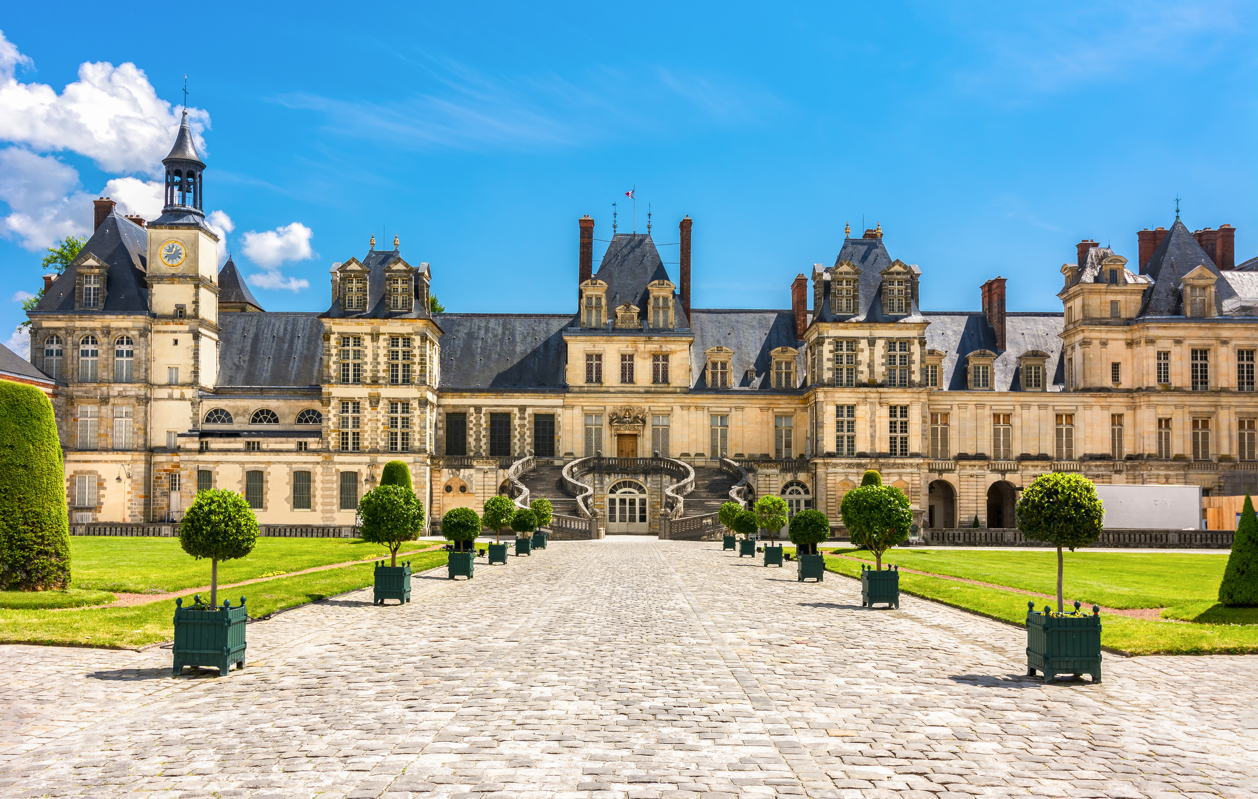 <p>This palace is located about an hour by train from Paris. It is the only chateau that can claim to be a continuous residence of French Royalty from the 12th to the 19th centuries. It is also much more impressive inside than Versailles as it wasn’t ransacked during the revolution.</p><p>You may also like: <a href='https://www.yardbarker.com/lifestyle/articles/21_food_drink_items_that_have_been_around_for_thousands_of_years_012324/s1__38178665'>21 food & drink items that have been around for thousands of years</a></p>