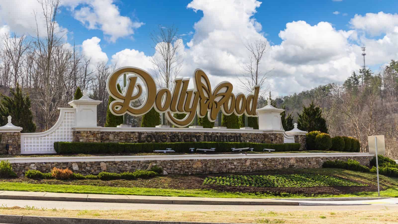 <p>Dolly Parton may be a gem, but her water park? Let’s just say it’s not making waves. Other parks seem to offer much more splash for your cash.</p>