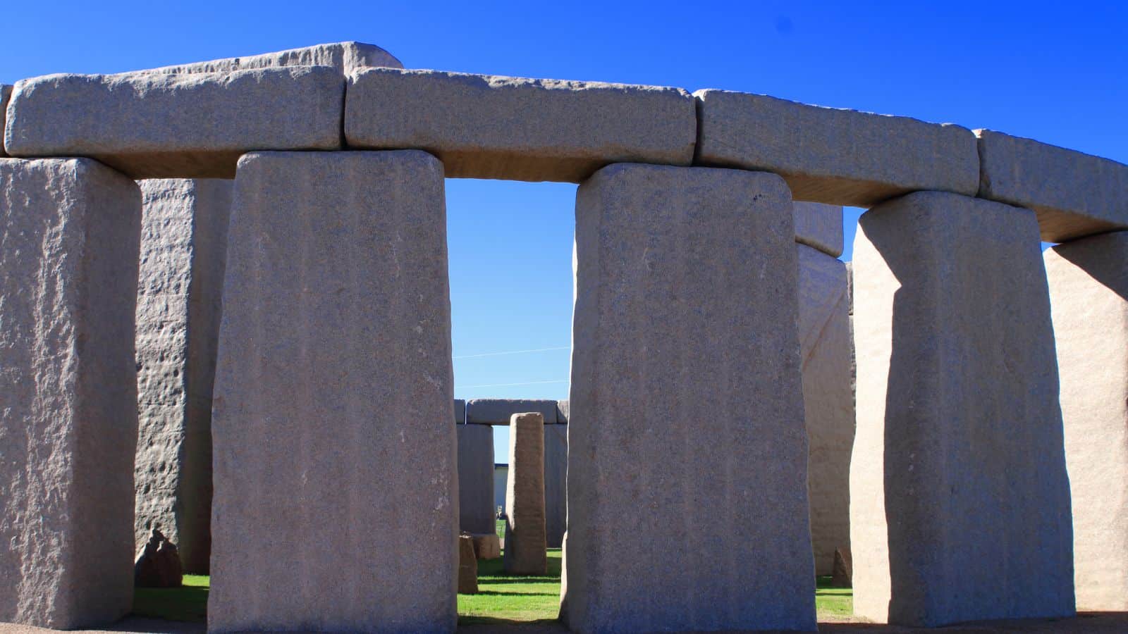 <p>Foamhenge offers a lighthearted take on the iconic Stonehenge, but it quickly loses its novelty once you see it in person. Most people prefer the real thing or nothing at all.</p>