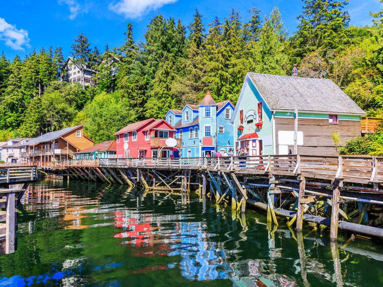Best Small Fishing Towns for a Waterfront Vacation