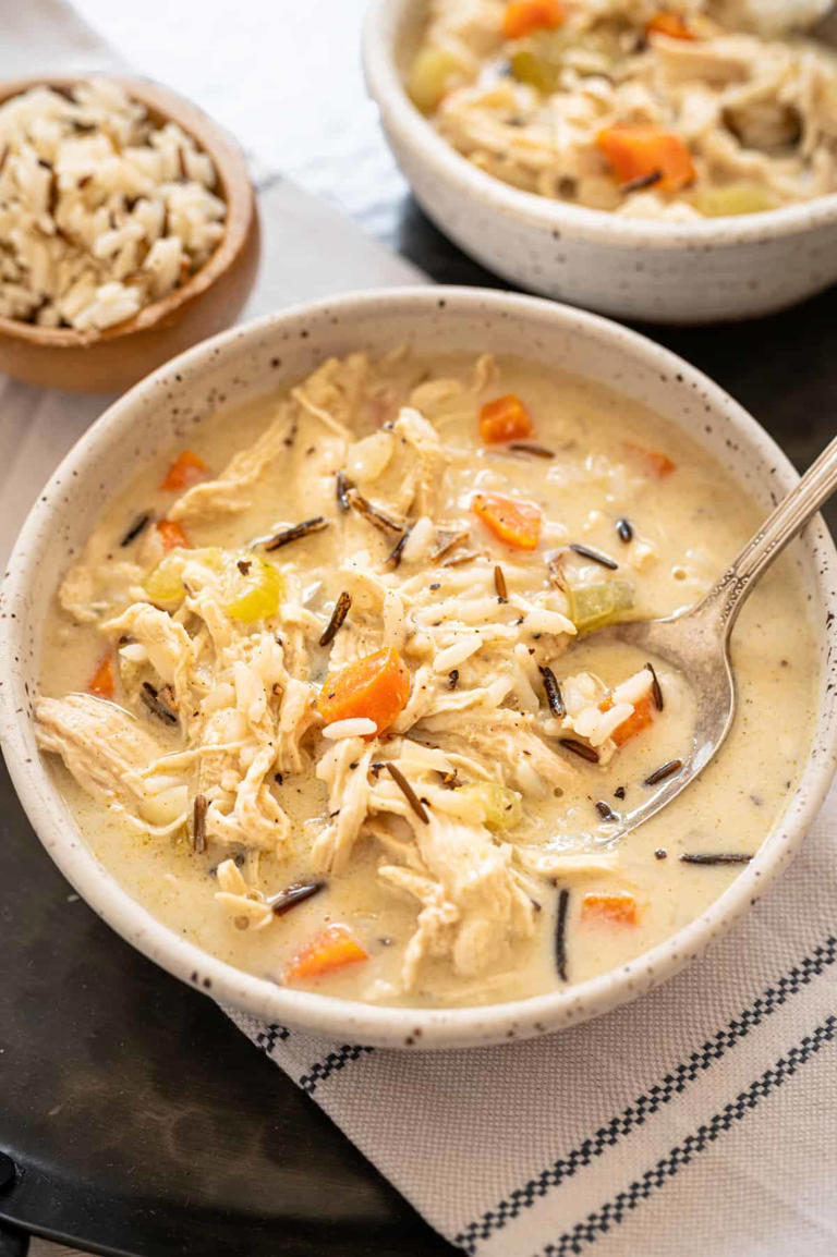 creamy-chicken-and-wild-rice-soup