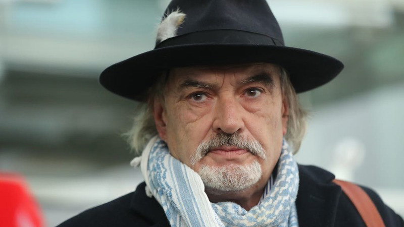 Ian Bailey's remains cremated in private service in Co Cork
