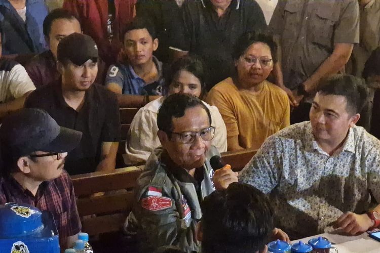 soal netralitas jokowi, mahfud: 14 februari berilah pengadilan rakyat