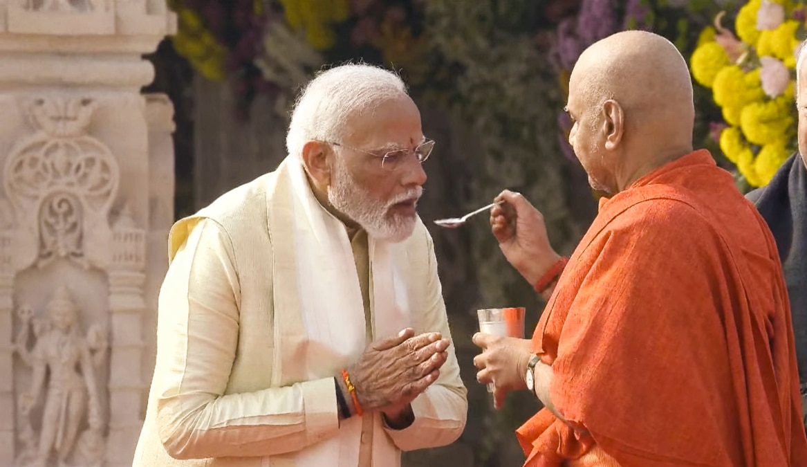 Ram Mandir Inauguration: Seer Who Helped PM Modi End Fast Calls Him ...