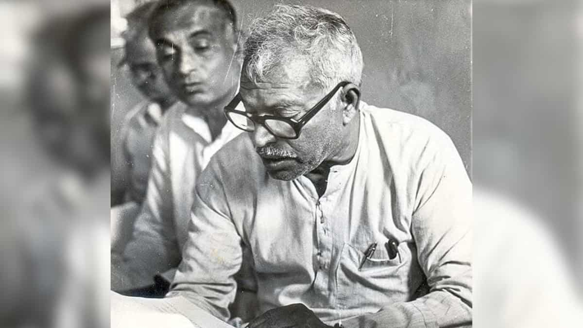 Karpoori Thakur, Ex-Bihar CM And 'beacon Of Social Justice', Awarded ...