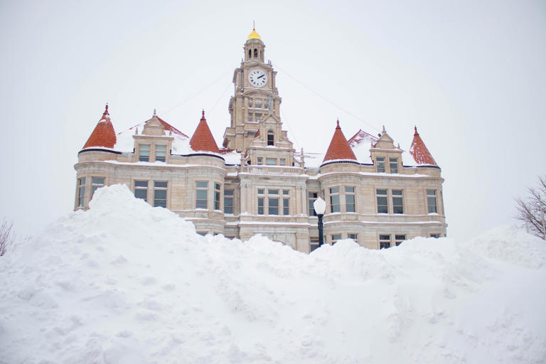 Enjoy the warmer weather in Des Moines while you can. 'Winter-like ...