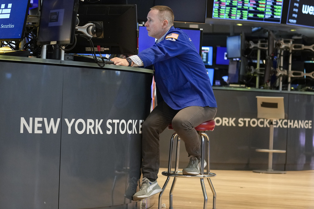 Stock Market Today: Wall Street Drifts Near Records As Earnings ...