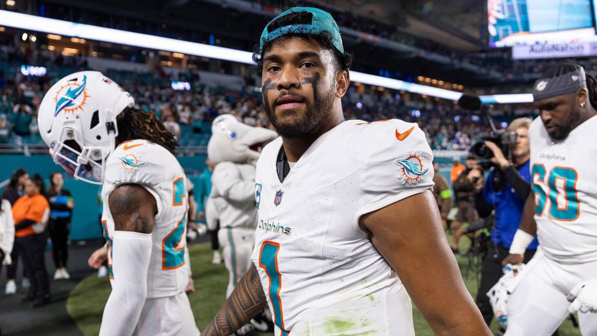 Miami Dolphins 2024 Roster Players And Cap Numbers For Offseason Planning   BB1h970B.img