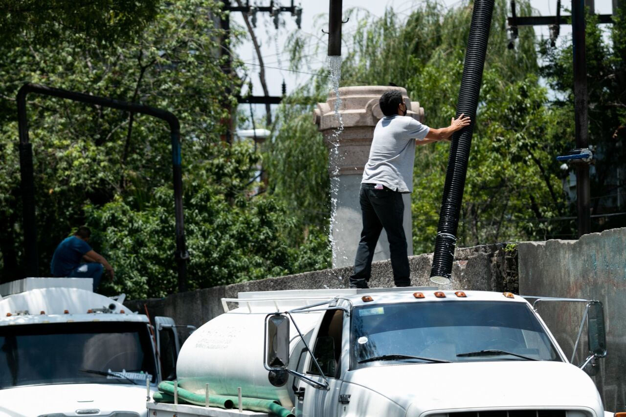 Vecinos De Miguel Hidalgo Protestan Por Falta De Agua 