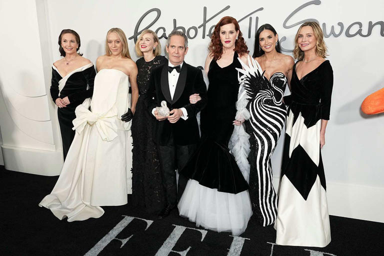 All of the Glamorous “Feud: Capote vs. The Swans” Red Carpet Premiere ...
