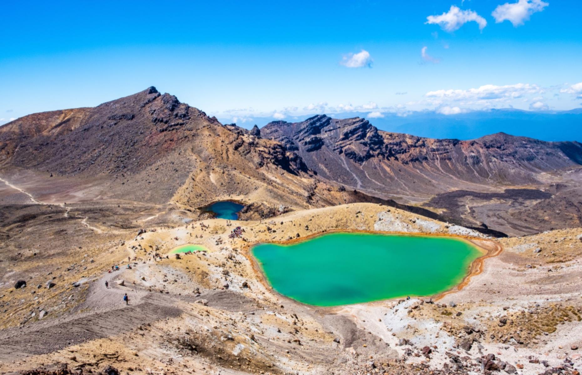 30 of New Zealand’s most stunning natural wonders