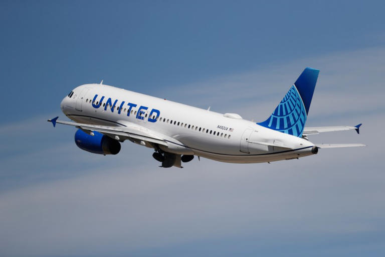 Opinion: United Airlines had a bad few weeks — should air travelers be worried?  