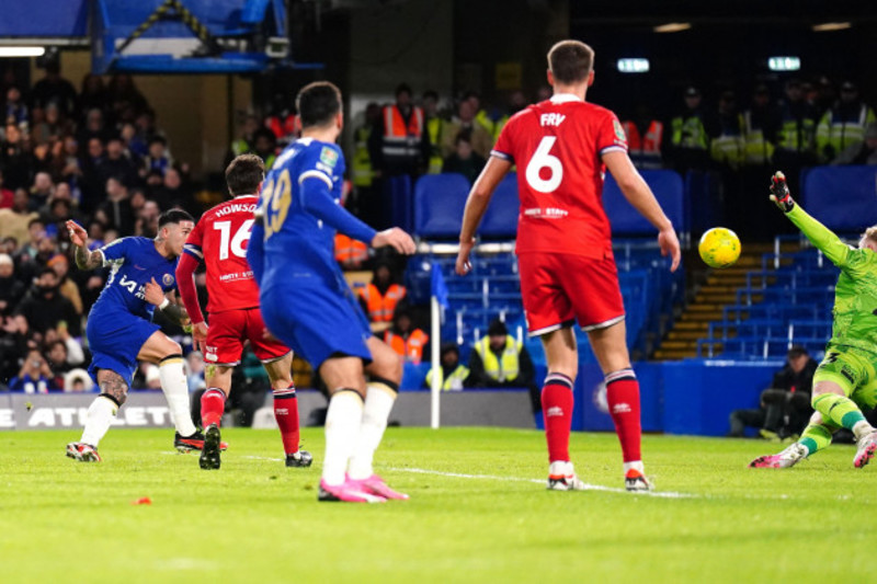 ruthless chelsea put six past middlesbrough to cruise into carabao cup final
