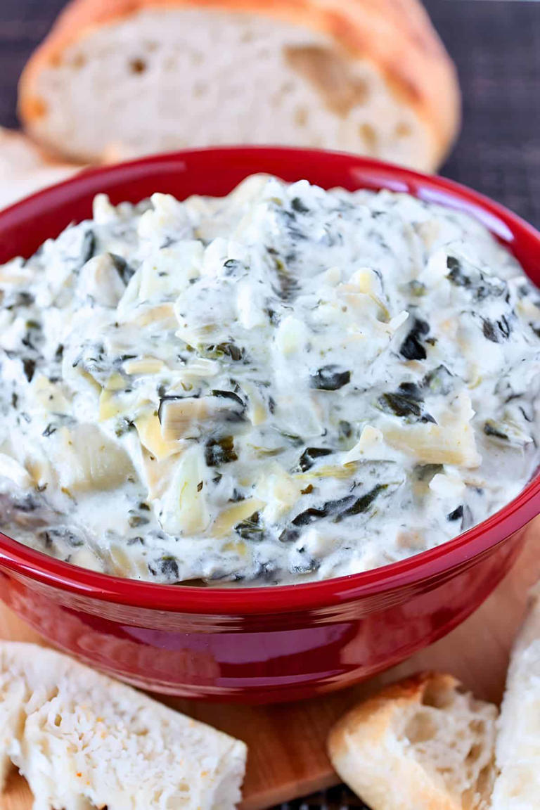 Slow Cooker Cheesy Spinach And Artichoke Dip for Game Day