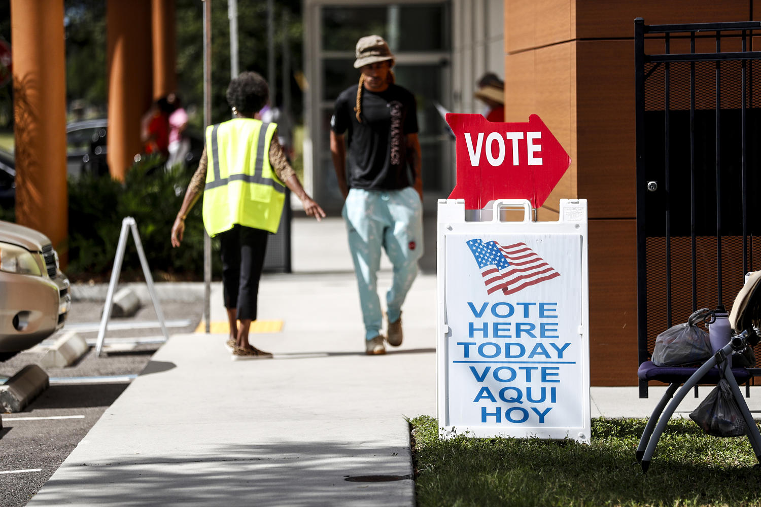 federal judge rules florida can't ban noncitizens from registering voters