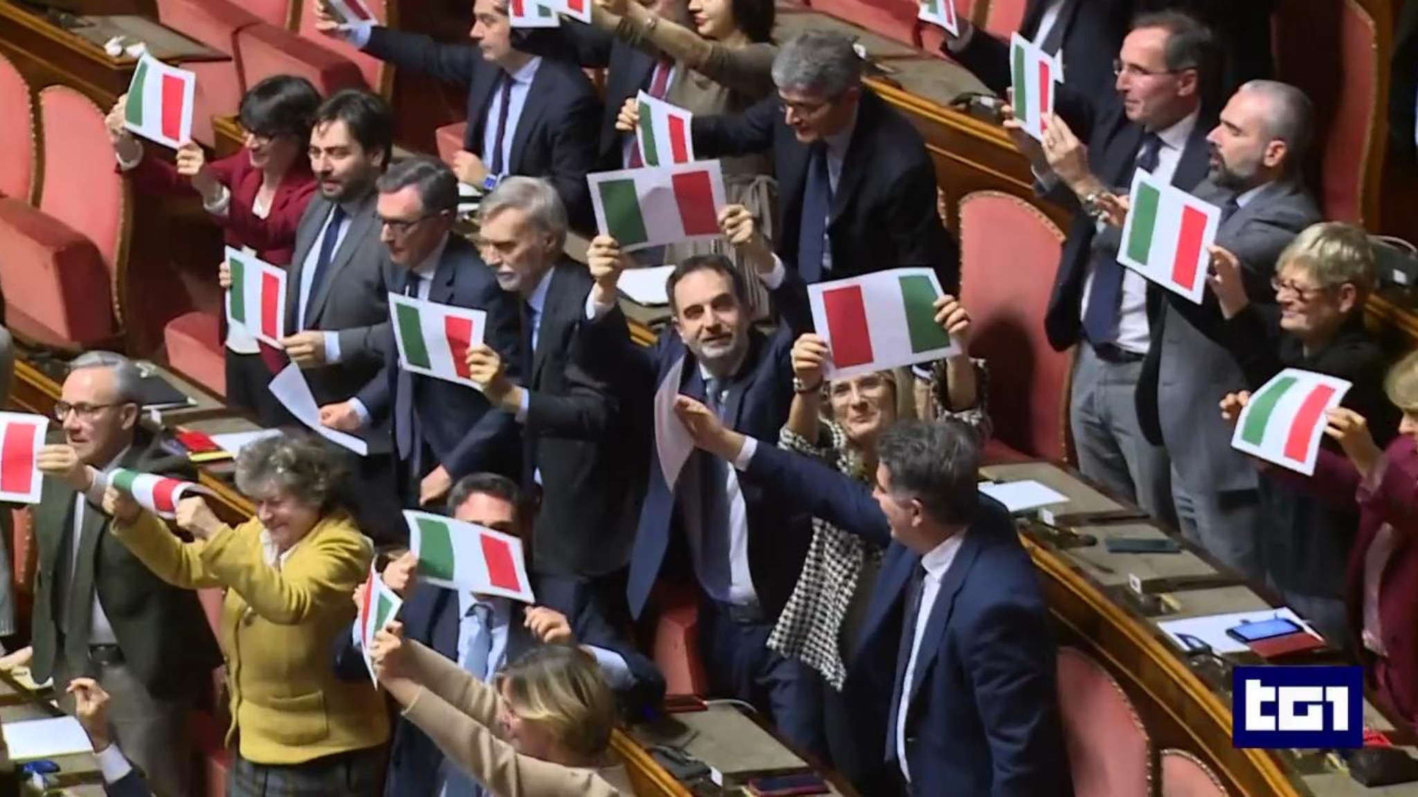 Autonomia Differenziata, Sì Del Senato. Bagarre In Aula, Protesta ...