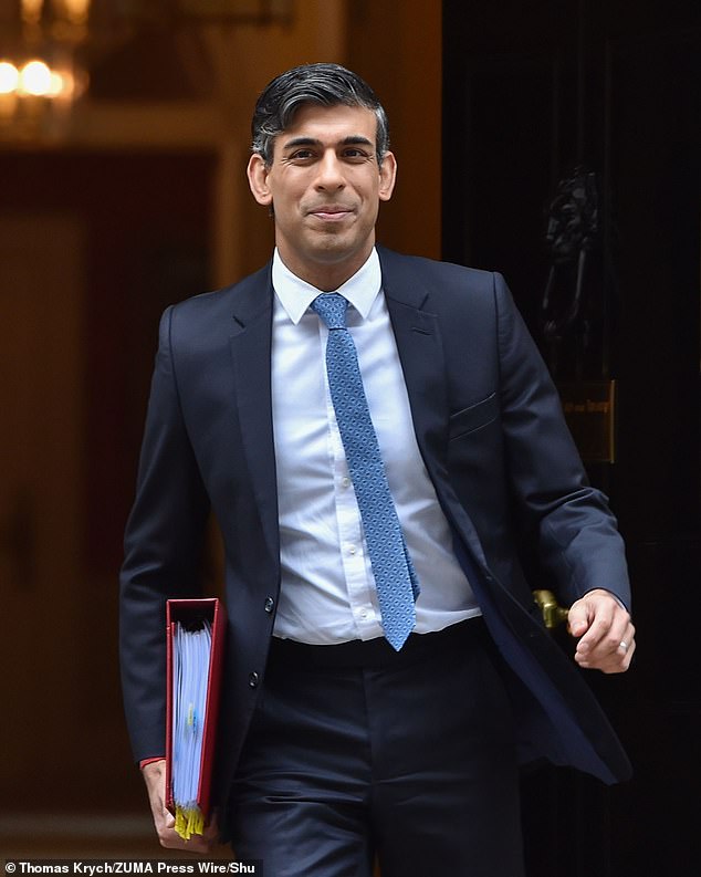 rishi sunak's post-brexit deal is praised as power sharing returns to northern ireland