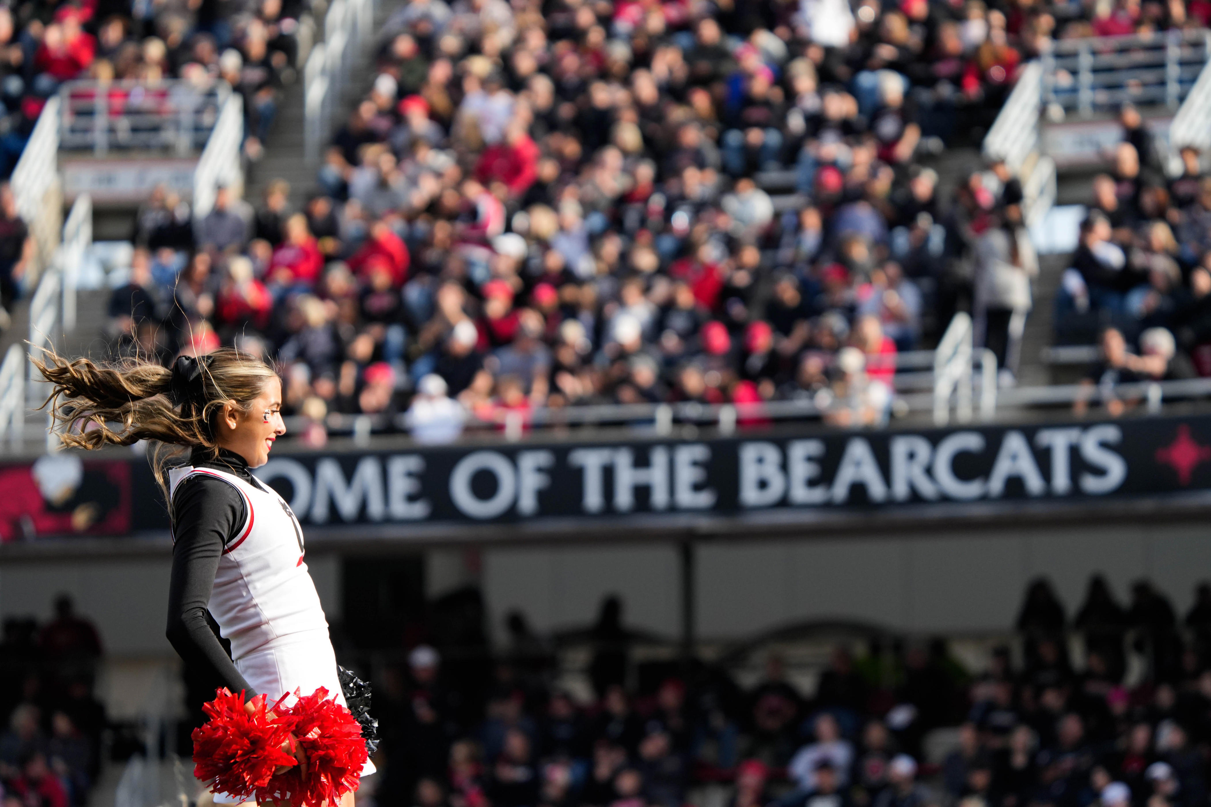 Cincinnati Bearcats Football Schedule 2024 - Nert Tawnya