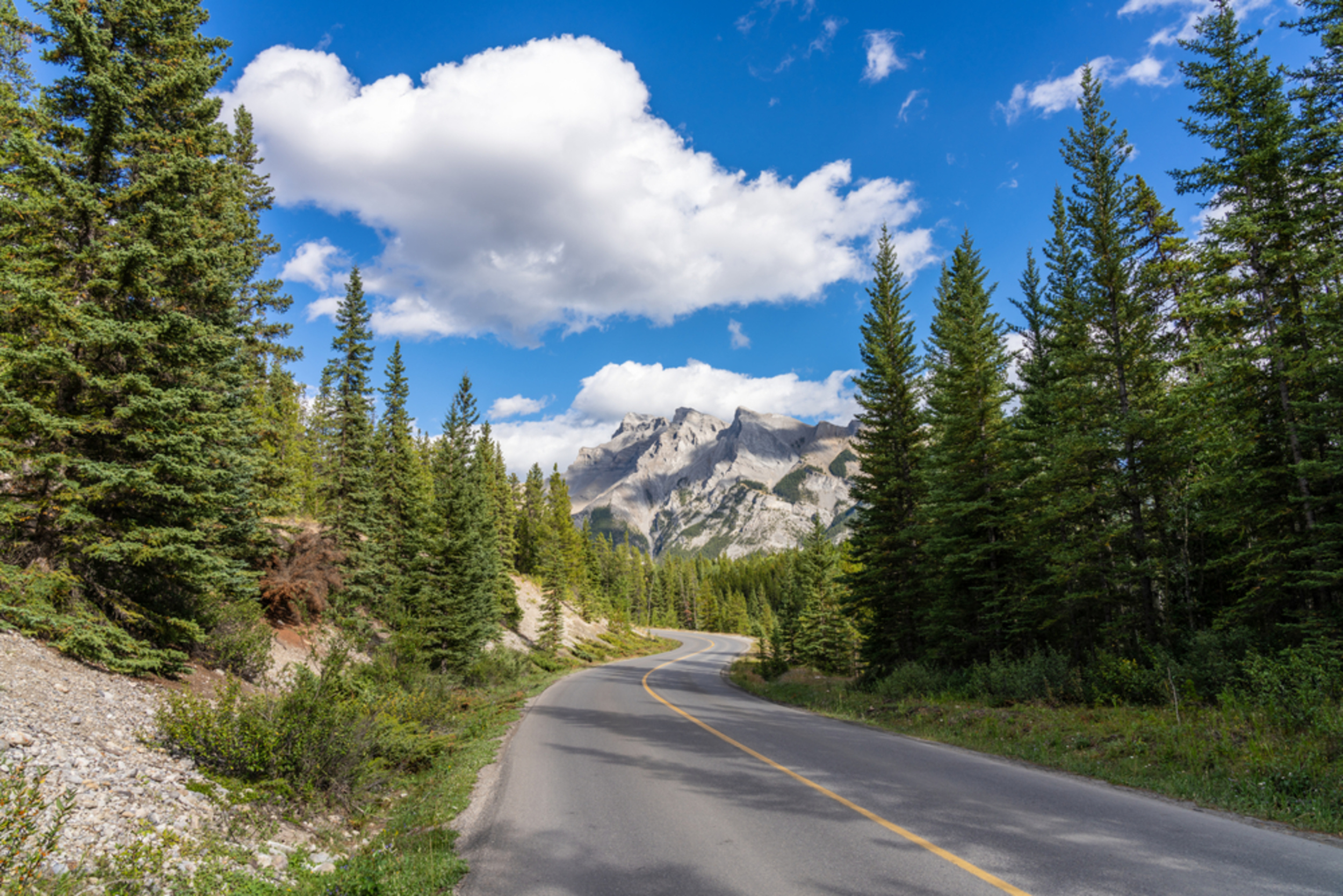 <p>The United States is absolutely replete with gorgeous scenic byways and hidden gem highways offering some truly stunning views. Search for scenic byways along your route, and consider taking a detour to take in some natural beauty before making it to your destination. </p><p>You may also like: <a href='https://www.yardbarker.com/lifestyle/articles/25_gameday_snacks_you_can_make_in_a_slow_cooker_013124/s1__22916233'>25 gameday snacks you can make in a slow cooker</a></p>