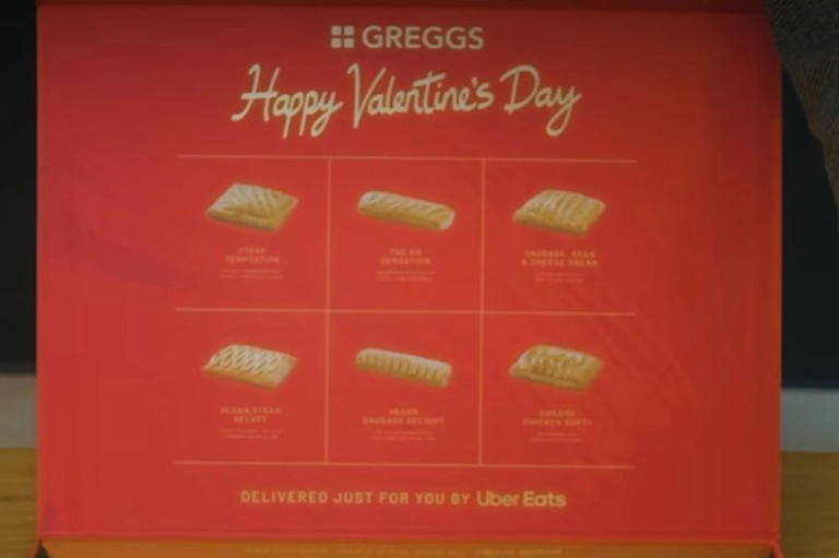 greggs valentines day cakes