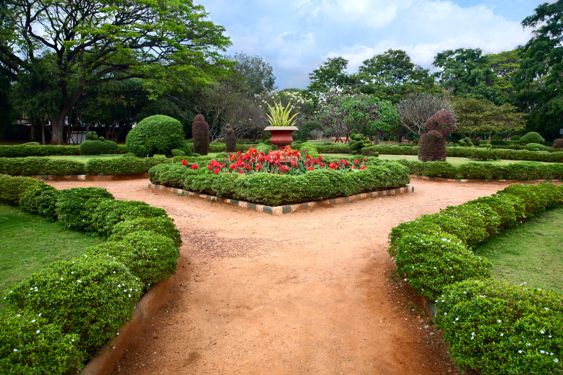 A stroll through the world's most beautiful gardens