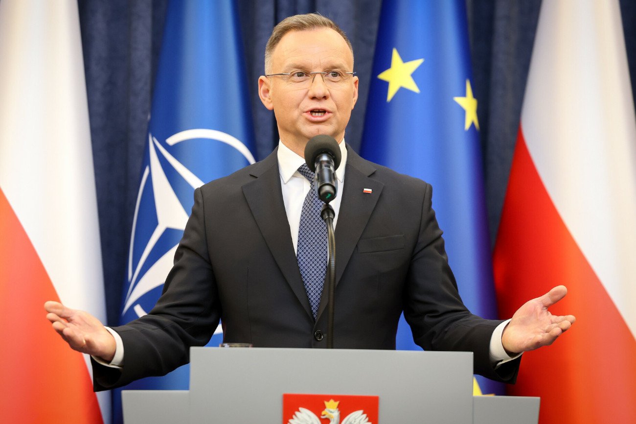 duda wezwał do pałacu premiera z rządem. zrobił dokładnie to, czego chciał kaczyński