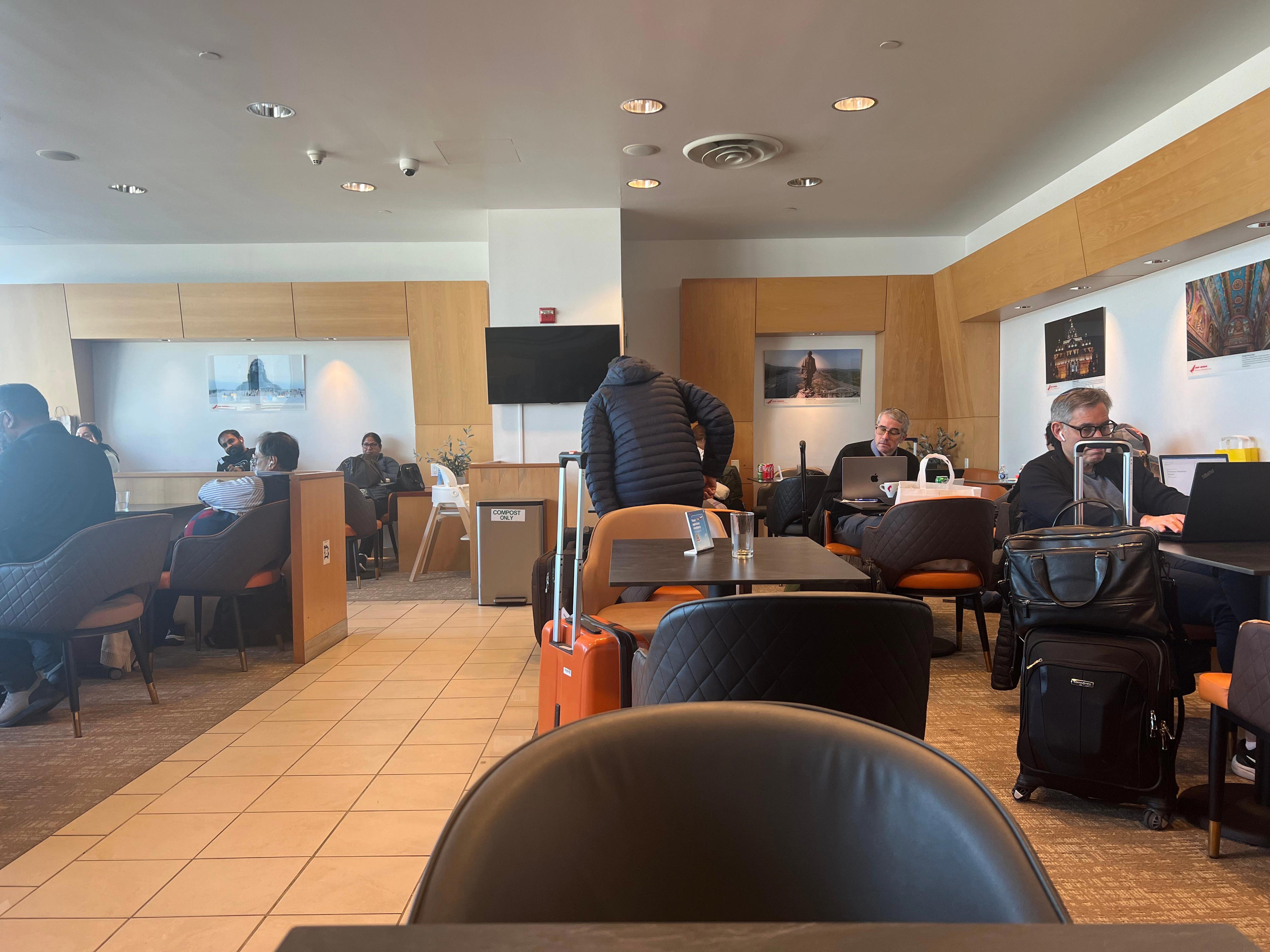 <p>The current Air India lounge offers free food and drinks (alcohol included) but is small and crowded.</p><p>However, Air India is <a href="https://timesofindia.indiatimes.com/business/india-business/air-india-to-have-signature-lounges-delhi-t3-new-york-jfk-t4-hires-hba-for-renovating-existing-ones/articleshow/105728723.cms?from=mdr">refreshing</a> its New York-JFK lounge as part of its aim to become a more elite carrier.</p>