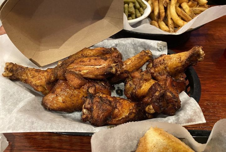 15 Of The Best Chicken Wings Hotspots In The U.S.