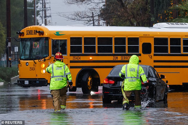 California Gets Slammed: More Than 22million Risk Flooding As Pineapple ...