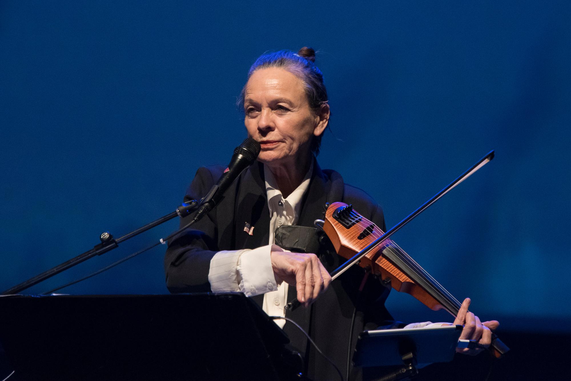 Laurie Anderson ends German professorship after criticism of Palestine ...