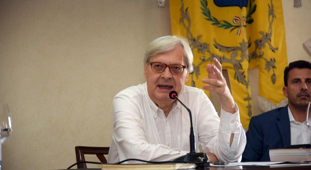 Vittorio Sgarbi Lapidario Contro La Fondazione Di Possagno: «Mi Dimetto ...