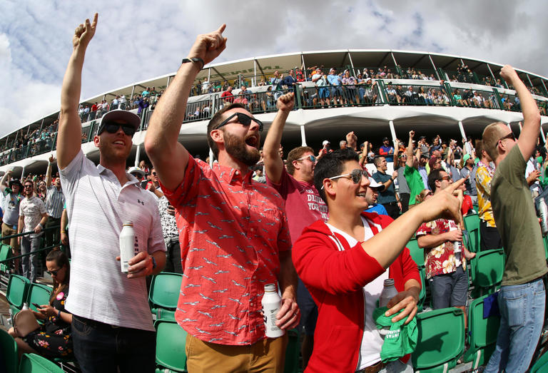 Getting to the 2024 Phoenix Open Free parking lots, shuttles and Uber