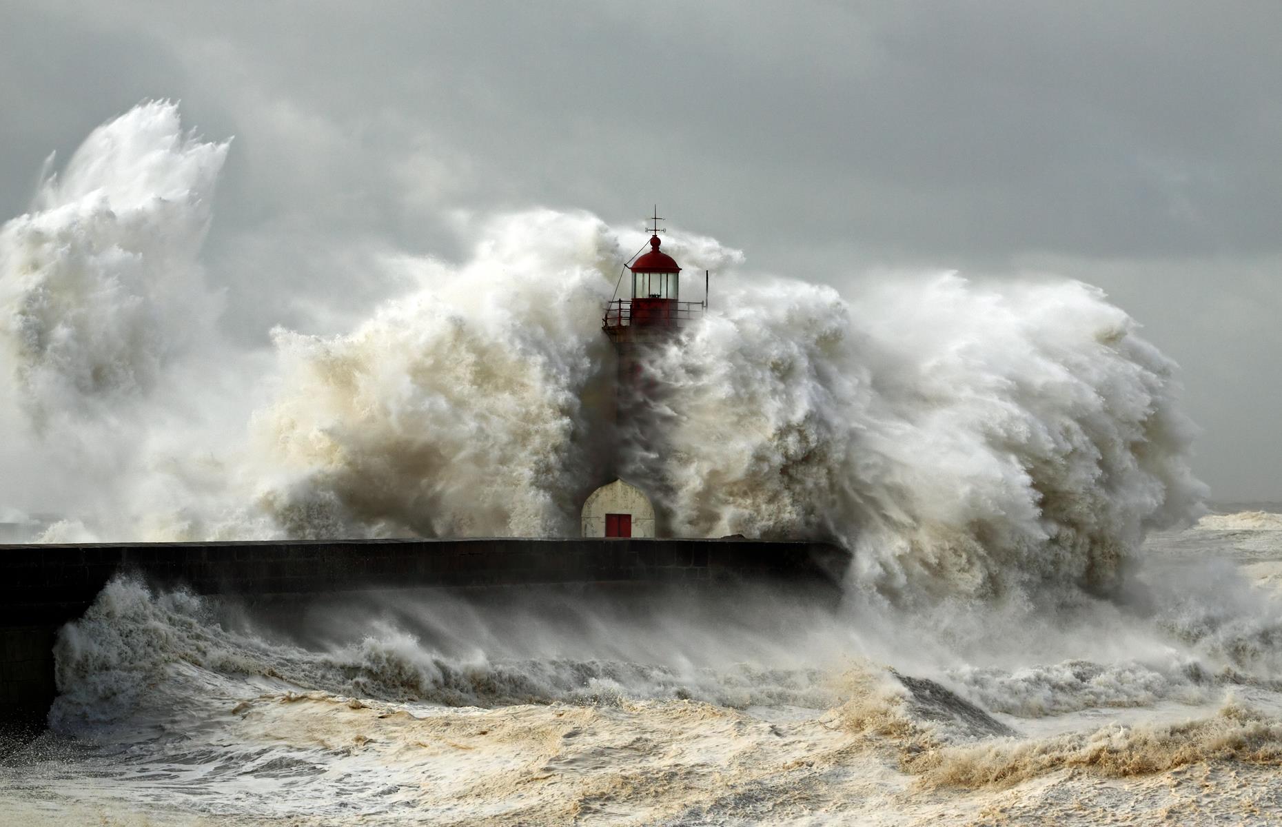 23 extraordinary images showcasing the awesome power of nature