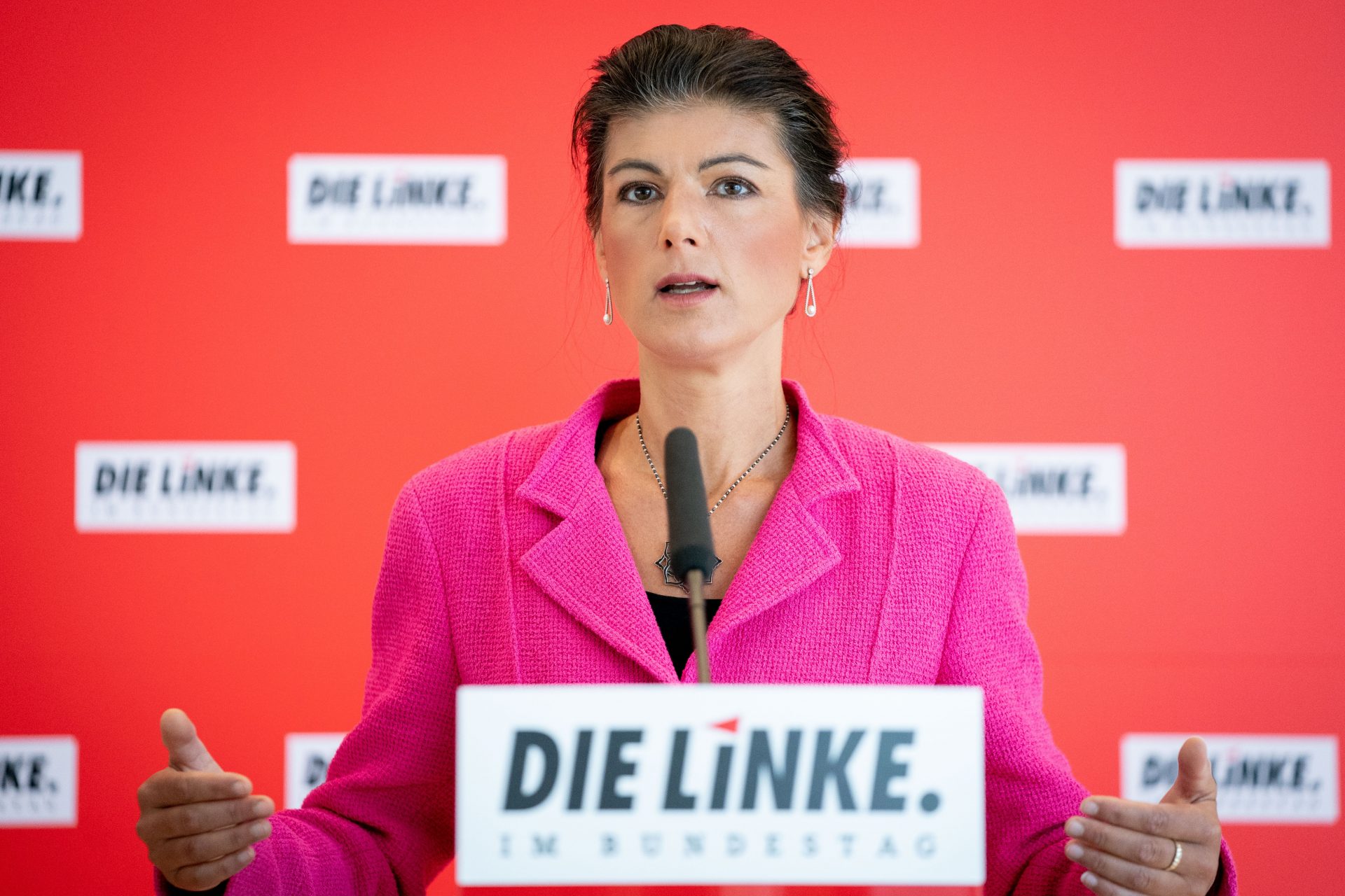 ¿Izquierda De Ultraderecha?: Sahra Wagenknecht, La Mujer Que Lidera En ...