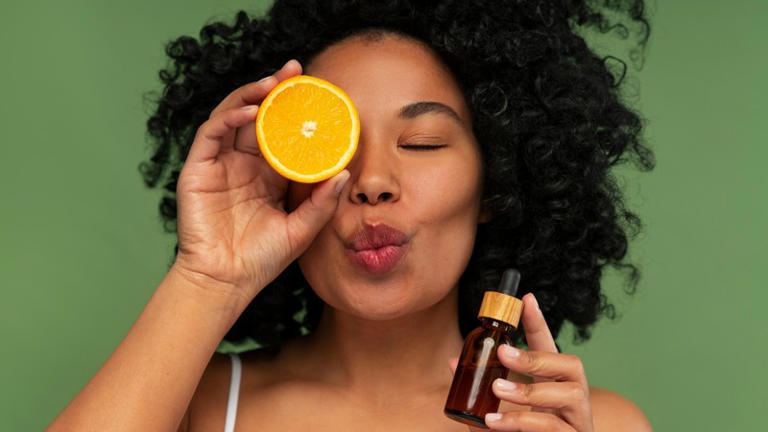 5 Reasons Why You Should Incorporate Vitamin C Products Into Your 