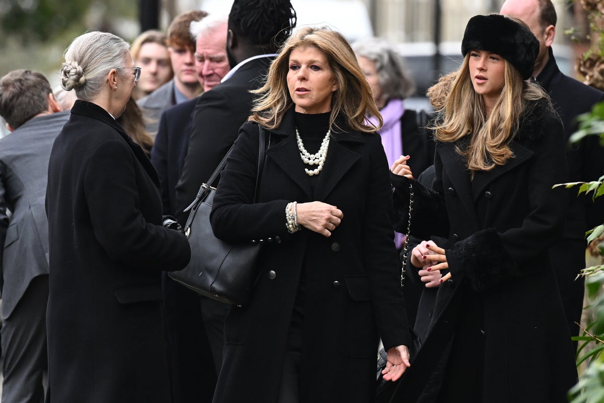 Derek Draper Laid To Rest At Funeral Attended By Wife Kate Garraway ...