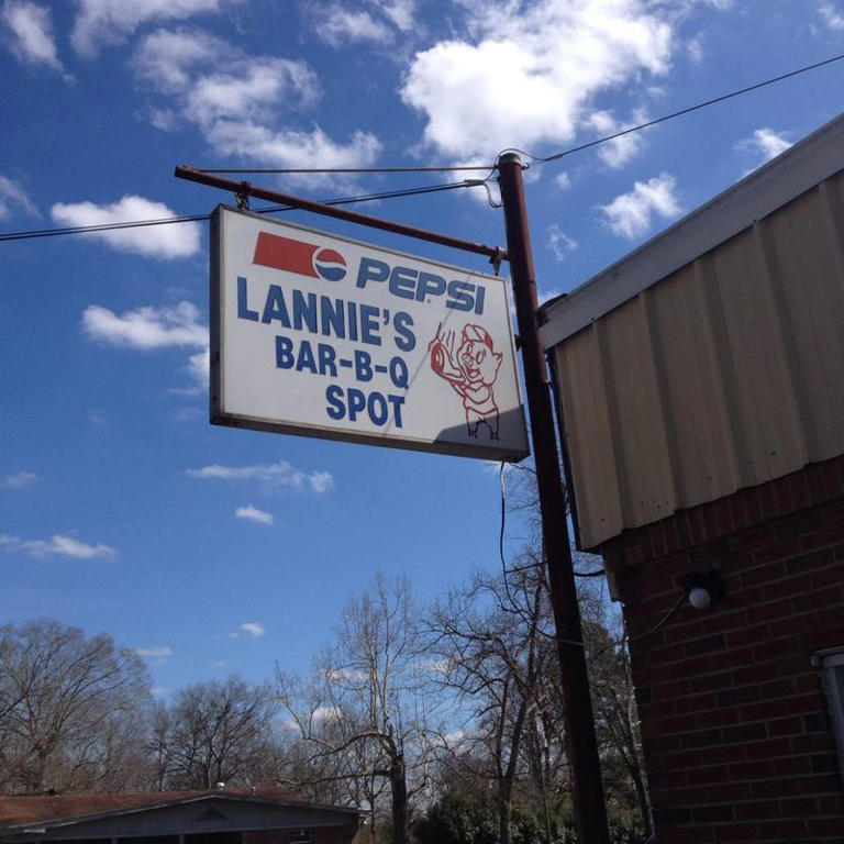 Lannie's Bar-B-Q Spot in Selma, Alabama.