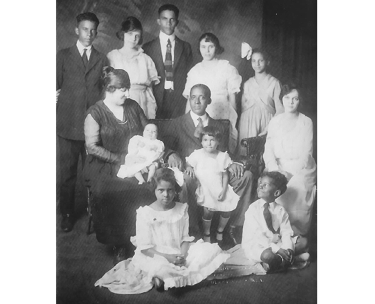 The Harris family in 1920.
