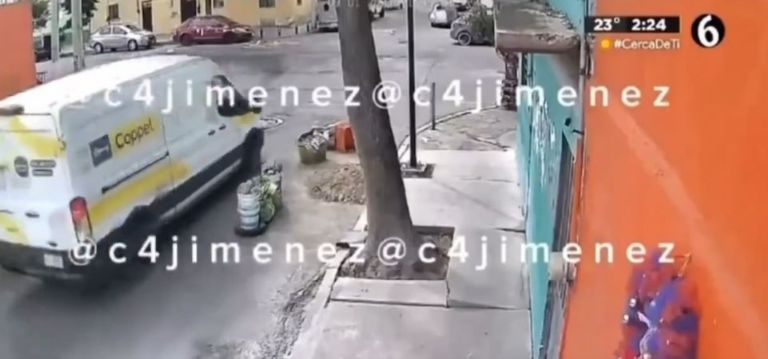el video del momento exacto en el que chofer de coppel atropella a motociclistas y se da a la fuga