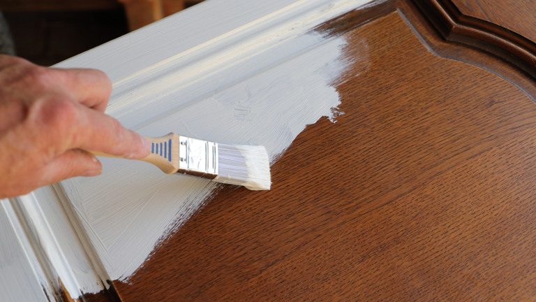 Diyer Turns Paint Stirrer Sticks Into Gorgeous Cabinet Doors