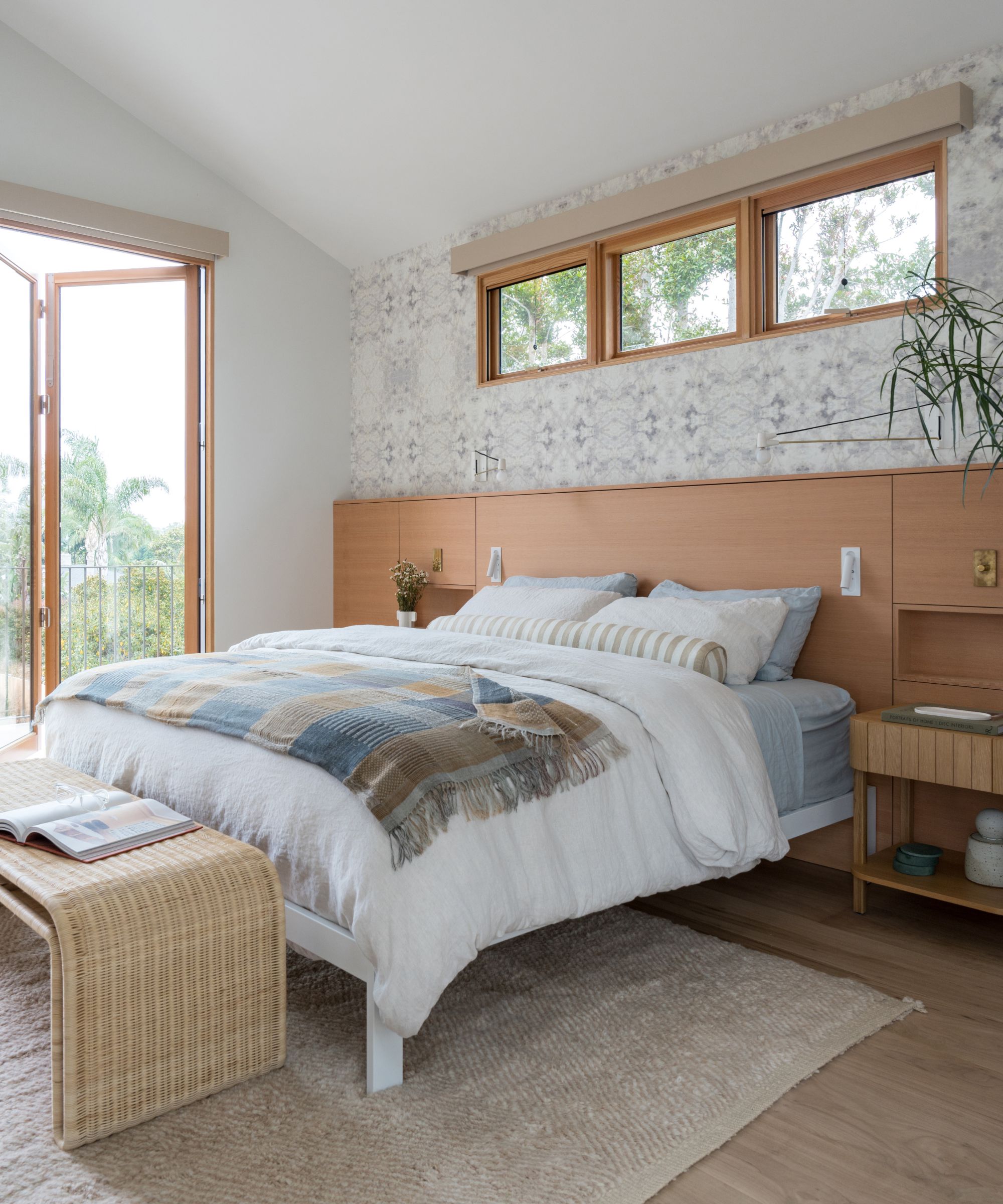 5 Interior Designer Approved Bedroom Furniture Trends To Take Note Of   BB1hGMIX.img