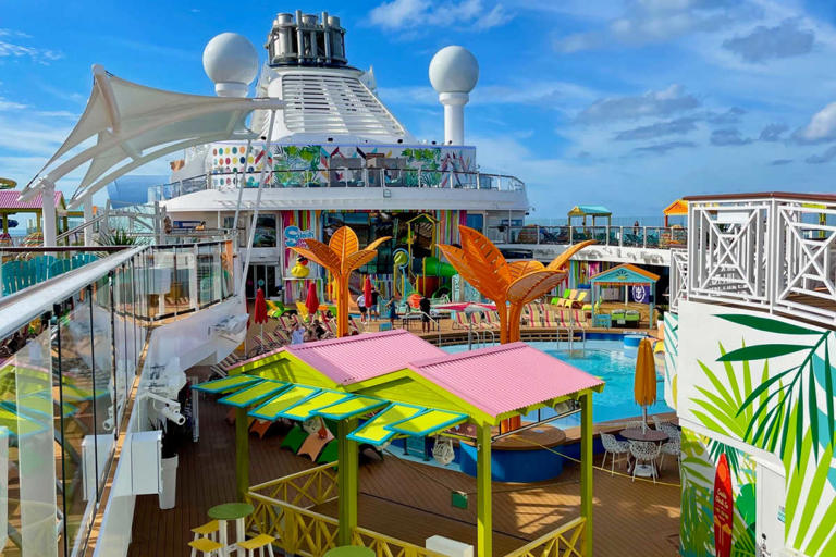 Don't know which cruise is best for teens? We have the answers! Here are the best cruises for teens that they are sure to love!