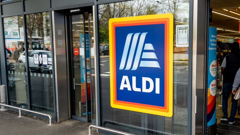 aldi district manager cover letter        
        <figure class=