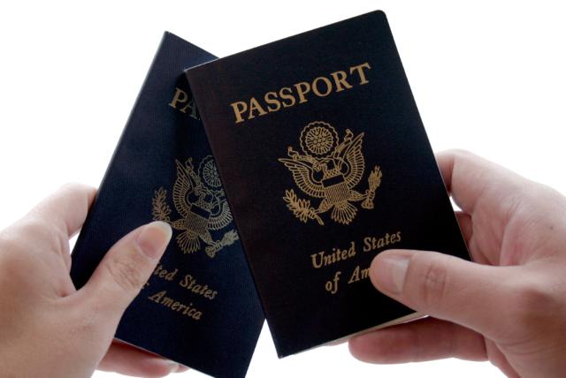 ser familiar de un ciudadano de estados unidos no garantiza una visa rápida, ¿por qué?