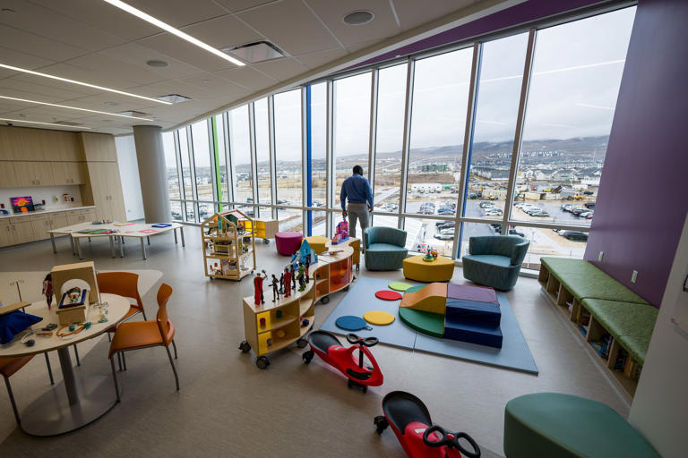 A new Primary Children’s Hospital is opening in Lehi. Here’s what the