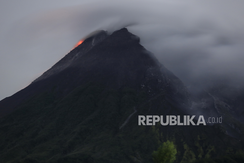 Sepekan, Merapi Luncurkan 143 Kali Guguran Lava