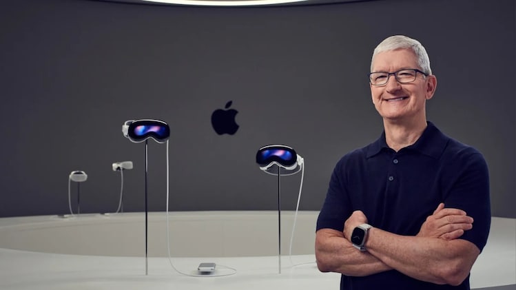 'some customers had tears in their eyes': tim cook on people embracing apple vision pro