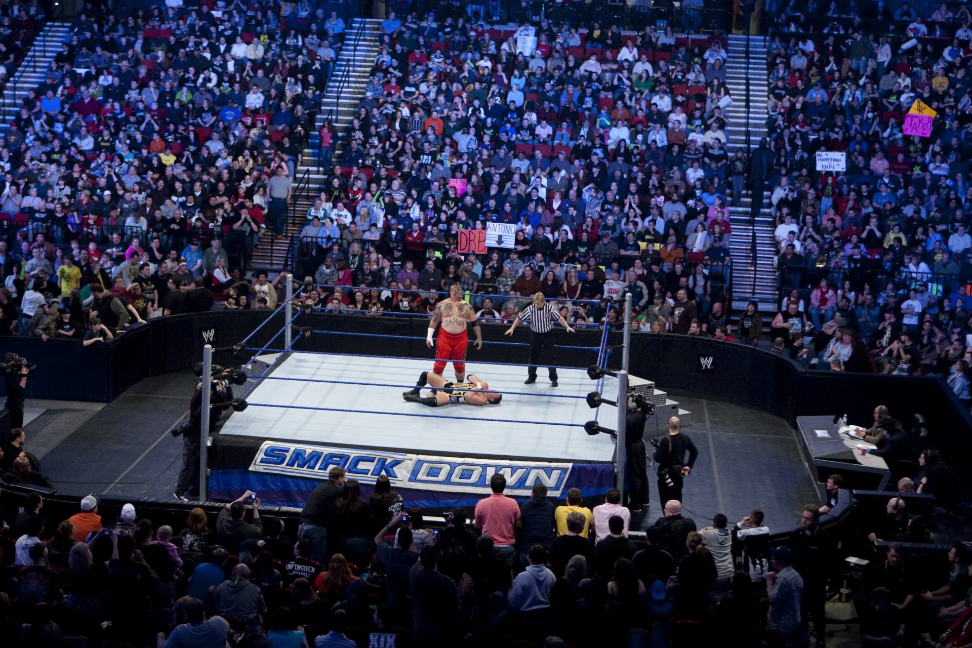 プロレスラー史に残る惨劇：クリス・ベノワ事件とは