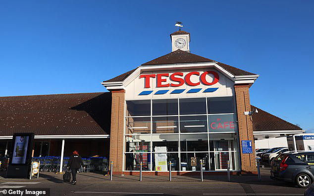 Tesco shoppers are left fuming as contactless payment goes down at ...