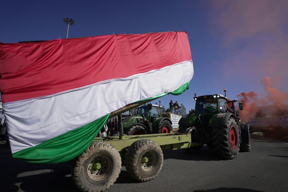 tractors converge on rome as farmers protest across europe
